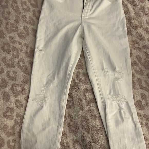 Abercrombie & Fitch Super Skinny Ankle High Rise Jean, size 27, white - Picture 2 of 3